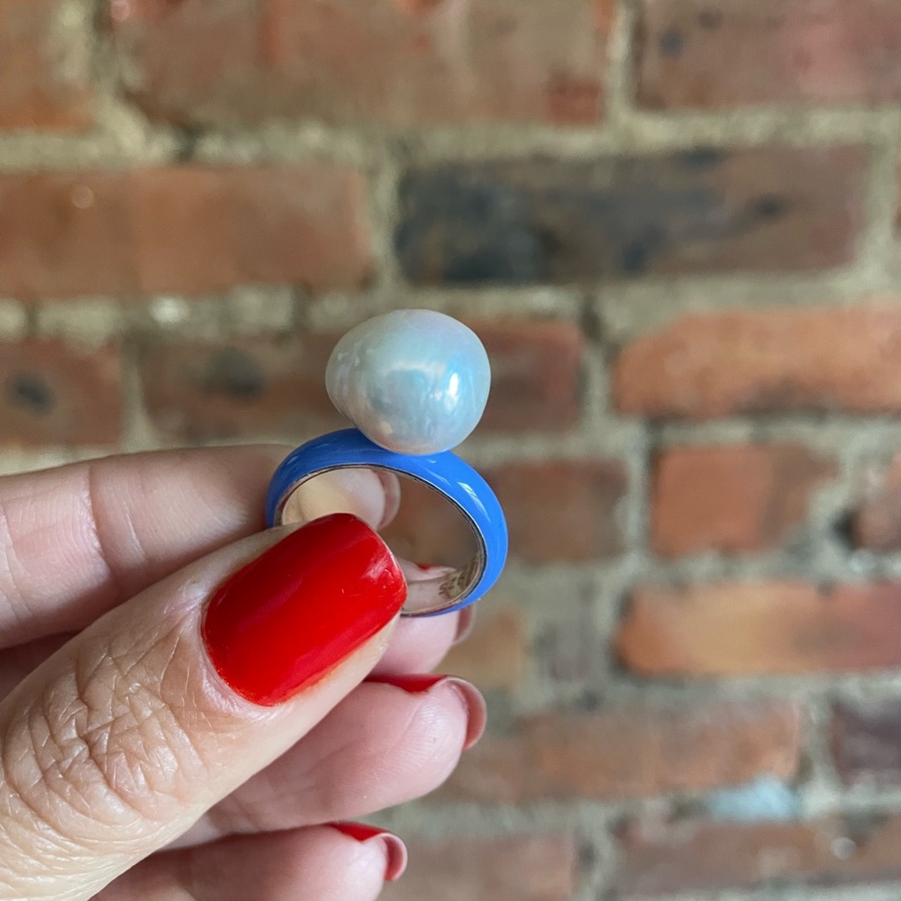 Fry Powers Pearl Ring.